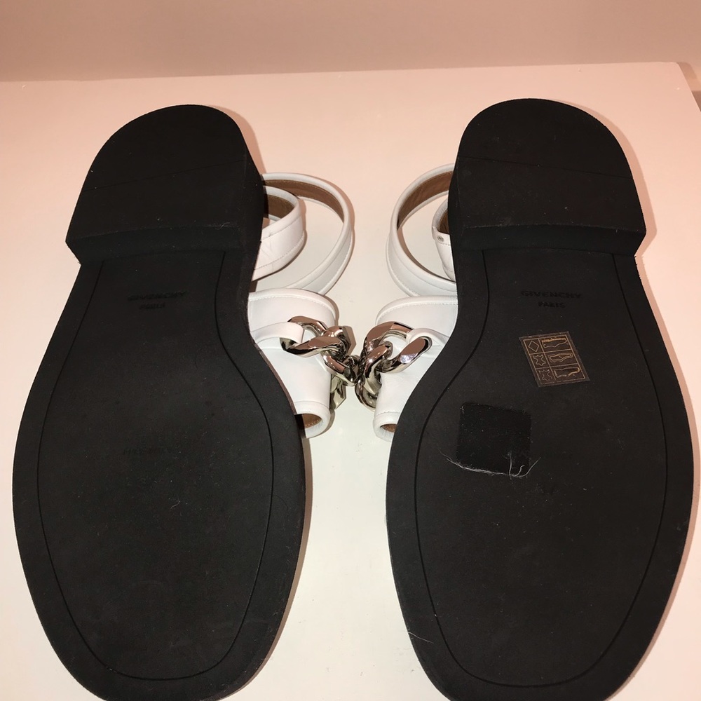 Givenchy White leather Chain sandals - Picture 6 of 6